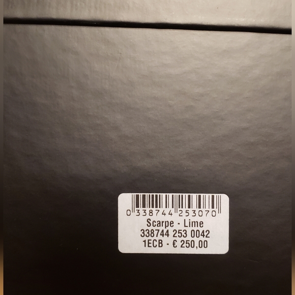 Versace pool slides - Picture 6 of 6